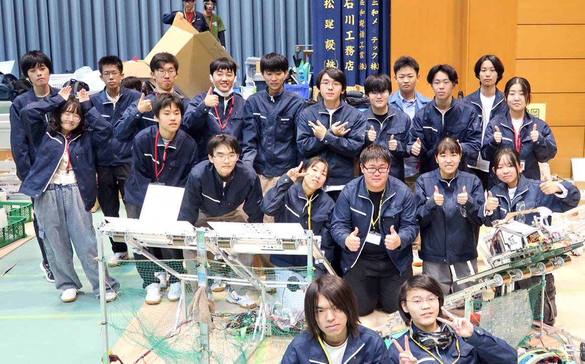 秋田工業高等専門学校 秋田高専ロボットコンテスト部　秋田高専ロボコン部T